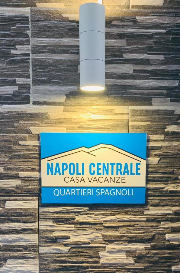 Napoli Centrale Buitenkant foto